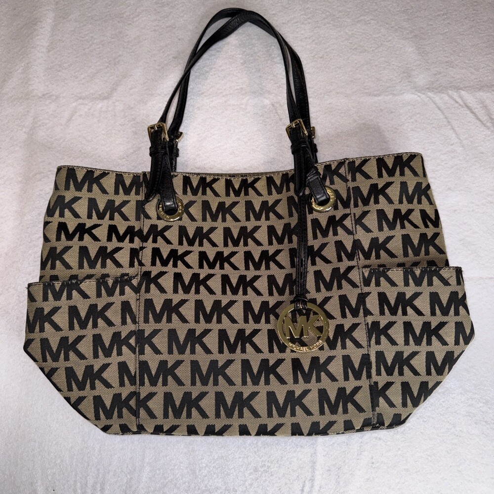 Michael Kors Jet Set Signature Tote Purse Beige Black Shoulder Bag